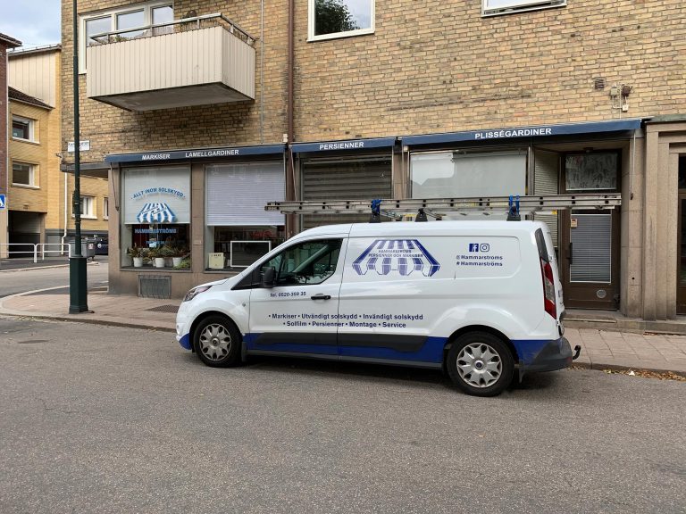 Hammarströms butik och servicebil på Kungsgatan i Trollhättan